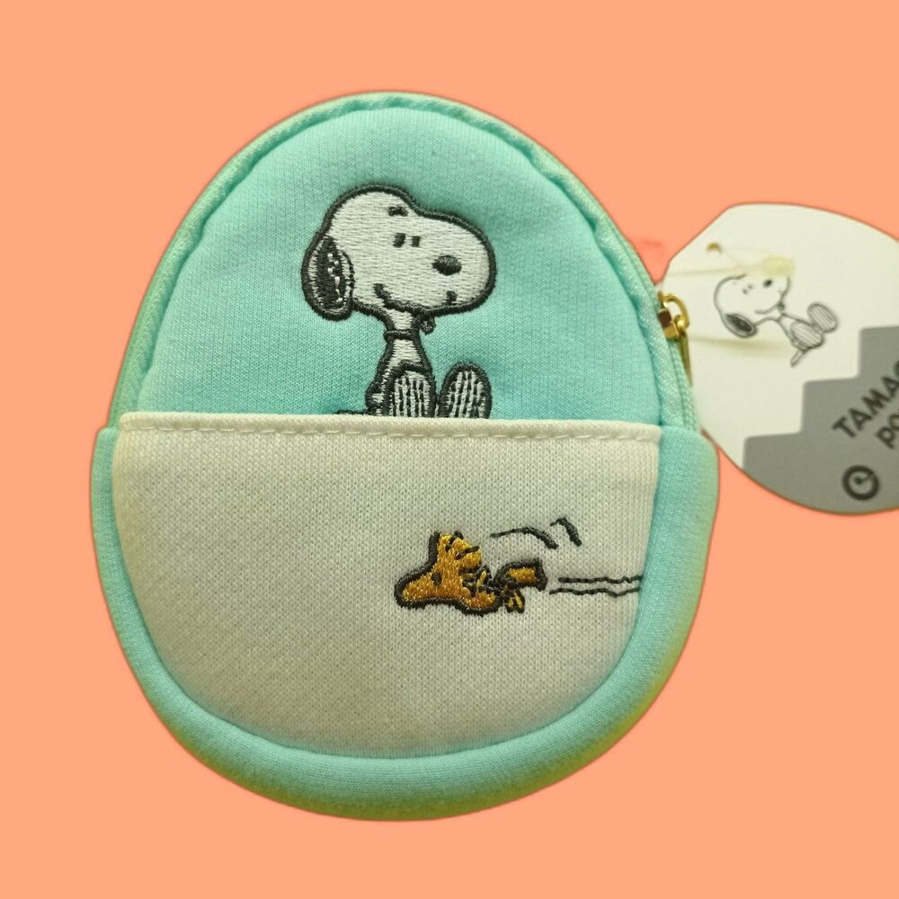Snoopy Peanuts pouch keychain bag
